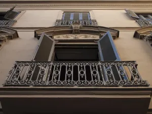 Caro Hotel