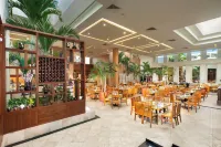 The Pyramid Cancun by Oasis - All Inclusive - Breakfast