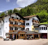 Albergo Panorama فنادق في Ziano di Fiemme