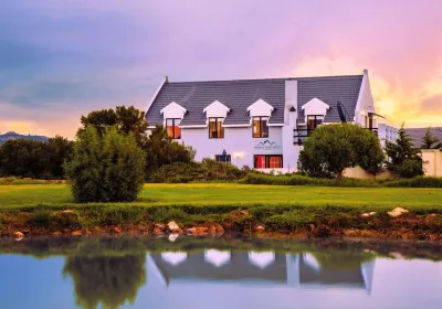 Holiday Guest House Langebaan Hôtels à proximité de : Kitesurfing Langebaan & Cape Town