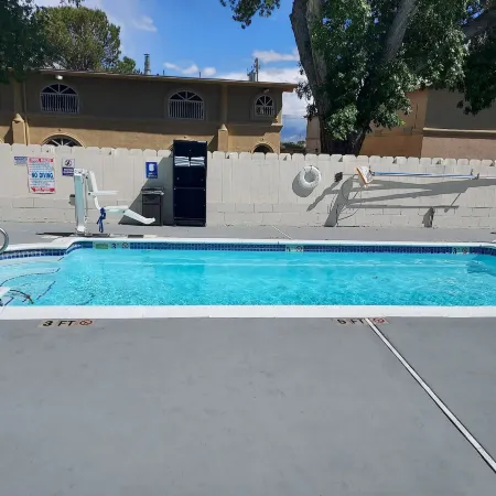 Motel 6 Bishop, CA