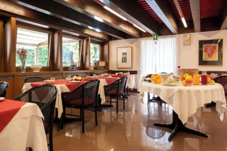 Hotel San Giorgio Отели рядом с достопримечательностью «Собор Удине»