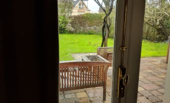 Weirholme Annex