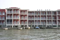 Water Street Hotel & Marina, Ascend Hotel Collection Hotels in Apalachicola