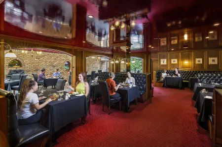 Adelaide Inn Отели рядом с достопримечательностью «Аделаида Овал»