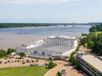 Riverwalk Casino Hotel Hotels in der Nähe von Lower Mississippi River Museum and Interpretive Center