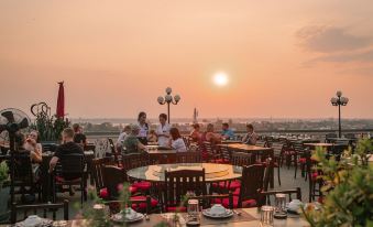 Pakse Hotel & Restaurant