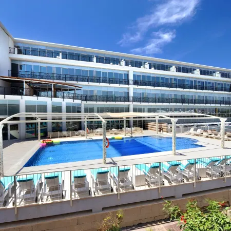 Aquaduct Hotel