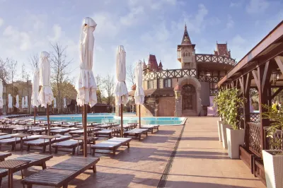 Alean Family  Doville Hotel Hôtels à proximité de l'Aéroport Anapa