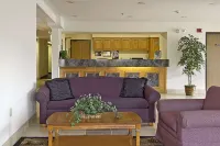 Super 8 by Wyndham the Dalles or Hotels in The Dalles