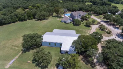 Towering Oaks Event & Retreat Center Hotels in Pilot Point