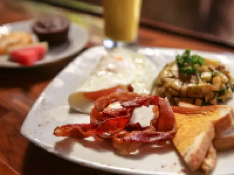 探險旅館 埃雷迪亞酒店