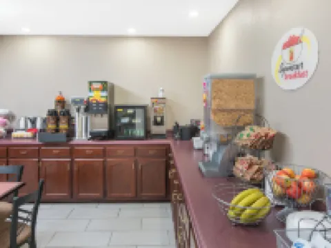 Super 8 by Wyndham Southaven Hotels in Southaven