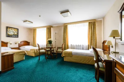 Hotel Boss Hotel a Gmina WiAzowna