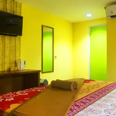 New Priok Indah Syariah Hotel Hotels near Rumah Si Pitung
