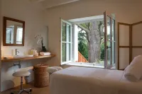 Domaine de la Tortinière Hotels in Montbazon