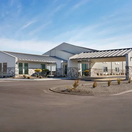 Quality Inn Shawnee North I-40