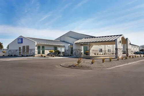 Quality Inn Shawnee North I-40
