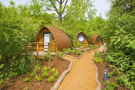 Glamping Resort Biosphäre Bliesgau Отели в г. Мандельбахталь