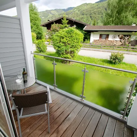 Finest Apartment Glacier View