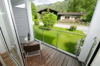 Finest Apartment Glacier View