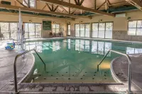 Running Y Resort - Pools