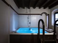 Parco Termale di Villa Dei Cedri - Hot Springs