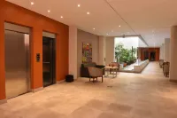 Arc Arenales Studios & Suites - Kitchen