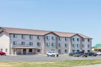 Super 8 by Wyndham Sioux City South Hotels near Riverzedge Church