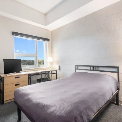 Residence & Conference Centre - Hamilton Hotels near Hamilton General Hospital