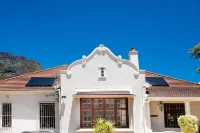 5 캠프 스트리트 게스트하우스 & 셀프-케이터링  호텔