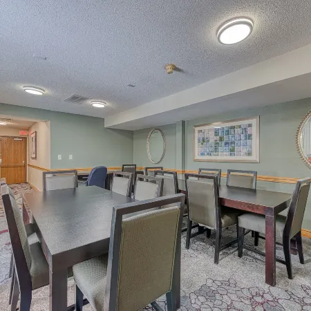 American Inn & Suites