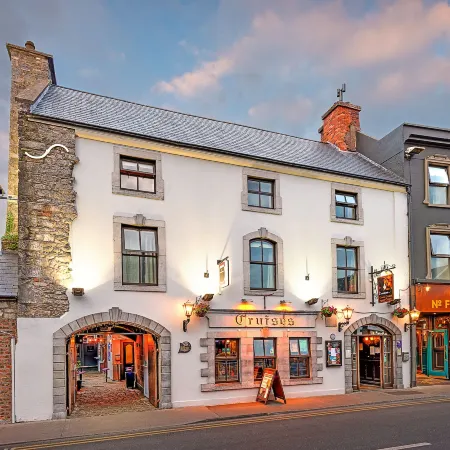 Queens Hotel
