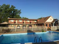 Motel et Appartements du Fleuve Hotels in Brossard