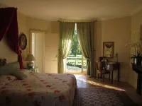 Château de Vaulogé Hotels in Asnieres-sur-Vegre