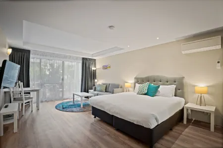 Broadwater Resort WA Tourism Awards 2024 Gold Winner Отели рядом с достопримечательностью «Залив Джограф»