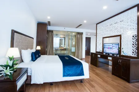 Song Loc Luxury Hotel