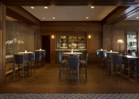 Monterey Plaza Hotel and Spa - bar