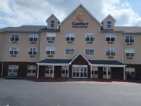 Comfort Inn & Suites Hotels near Water World