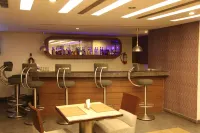 Ira by Orchid Bhubaneswar - С баром