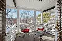 Southmoreland on the Plaza an Urban Inn