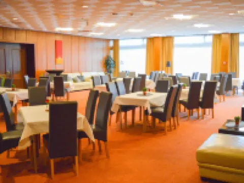 哈茲霍赫CAREA皇宮酒店 哈嫩克利博克斯維斯酒店