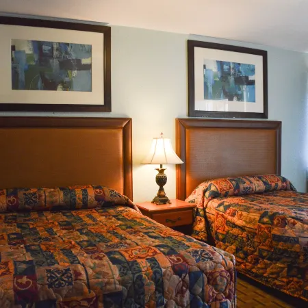 San Marina Motel Daytona Отели рядом с достопримечательностью «Театр Peabody Auditorium»