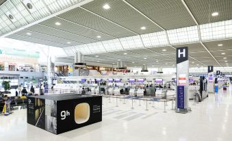 9h Nine Hours Narita Airport