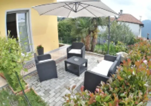 古列爾米納民宿