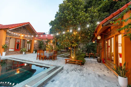 Tam Coc Mountain Bungalow - pet friendly