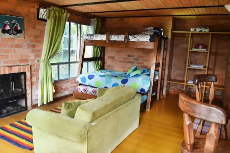 Cabañas Lago Parque Paipa Отели рядом с достопримечательностью «Itp»