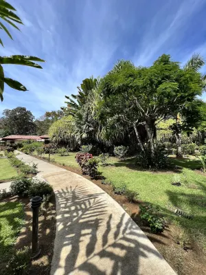 La Foresta Nature Resort Hotels near Manuel Antonio National Park