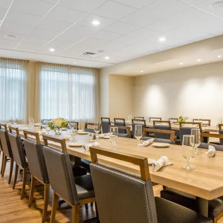 Wyndham Newport Hotel