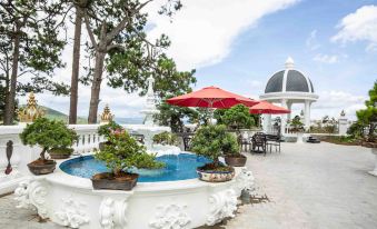 Sepia Hotel DaLat